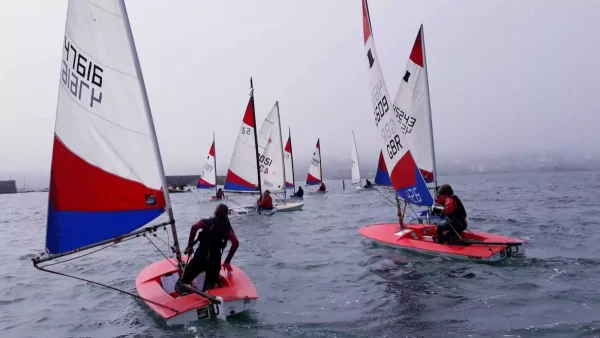 Toppers racing in the sea mist